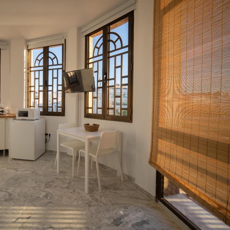 Conjunto De Apartamentos Antiguo Palacio Hotel Paris Huelva Eksteriør bilde